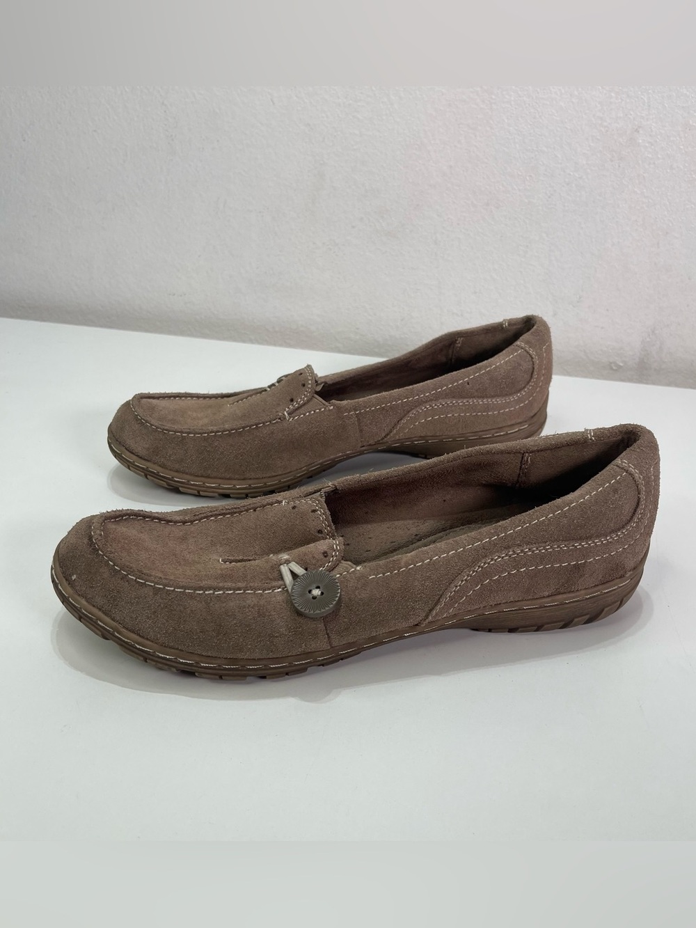 Natural Soul by Naturalizer Comfort Loafer Flats 8.5 M Suede Button Academia